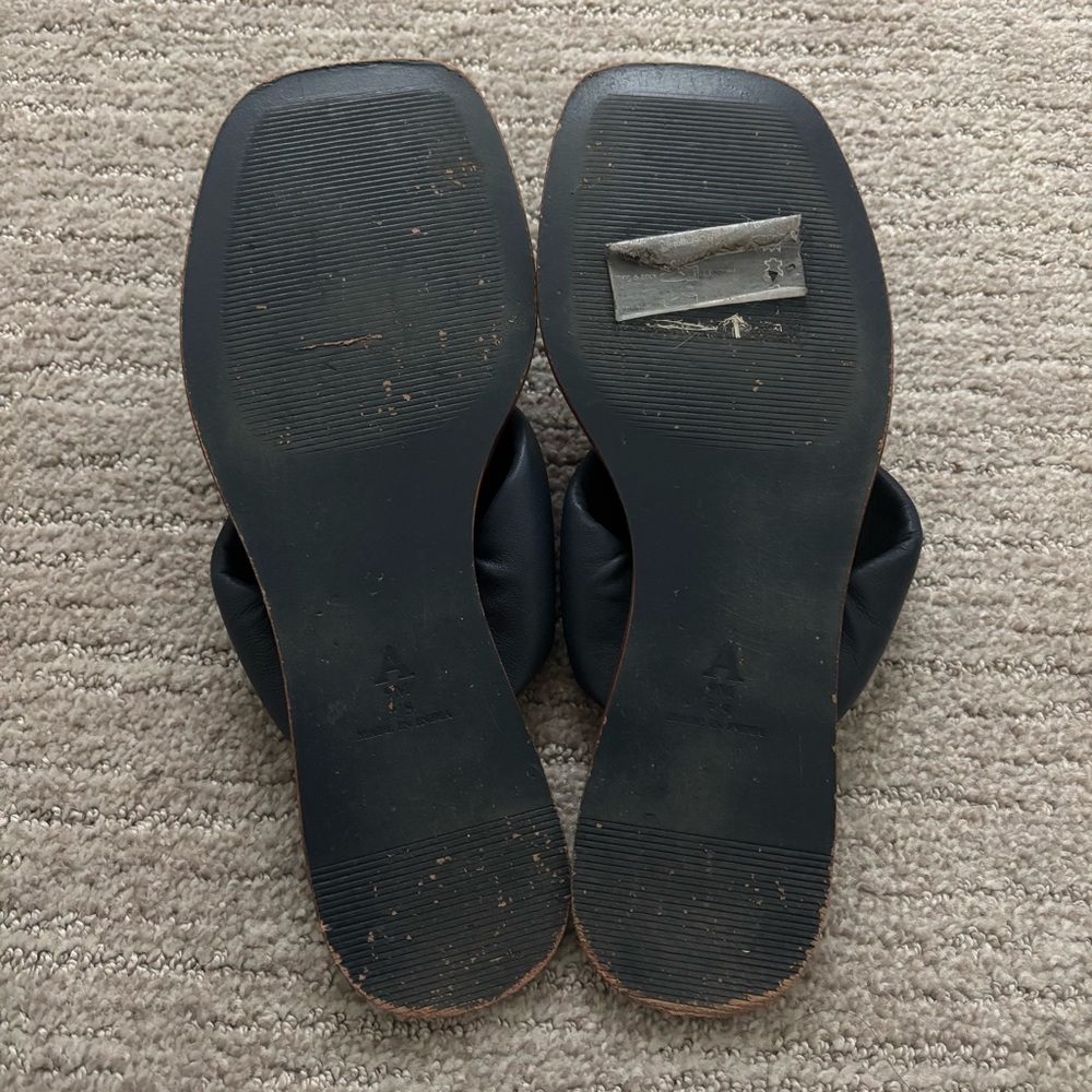 Anthropologie Maeve Puffy Knotted Leather Sandals Navy Blue 9 - Picture 9 of 10